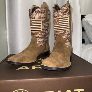 Ariat Men's Tan and Brown Western Boots